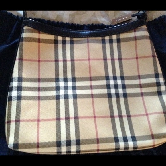 Authentic Burberry Nova Check Handbag - Picture 3 of 4