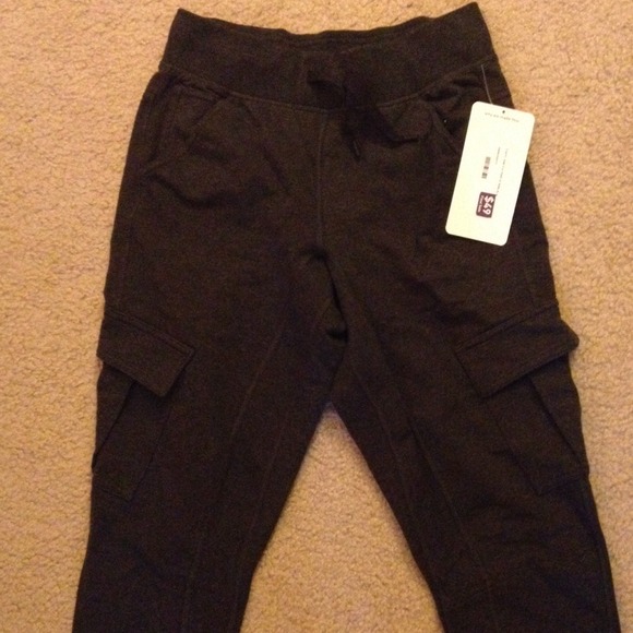Grey lulu lemon carry and go pant