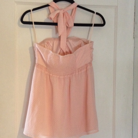 Peachy-pink halter top 🌸 - Picture 3 of 3
