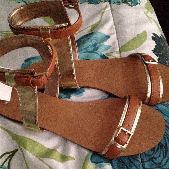 BCBG sandals