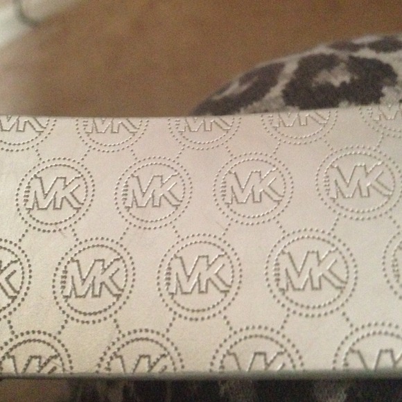Michael Kors Belt - Picture 1 of 2