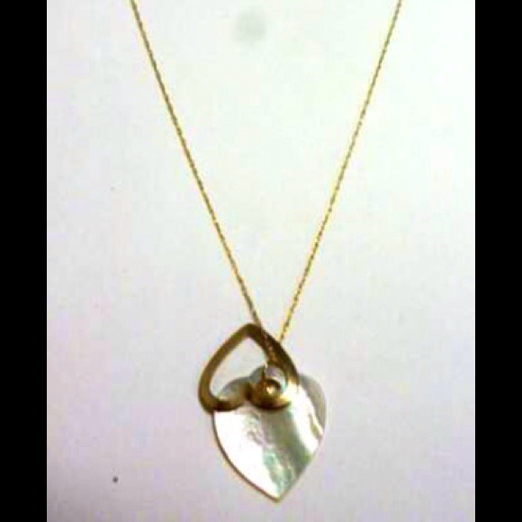 585 14k Gold Mother of Pearl Necklace