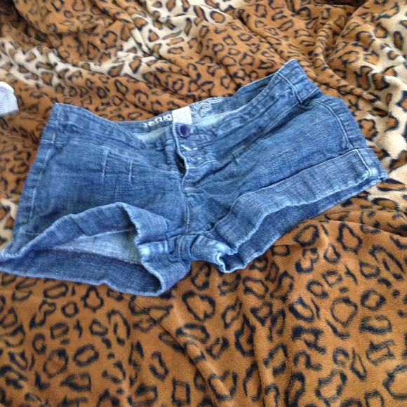 Shorts - Picture 1 of 1