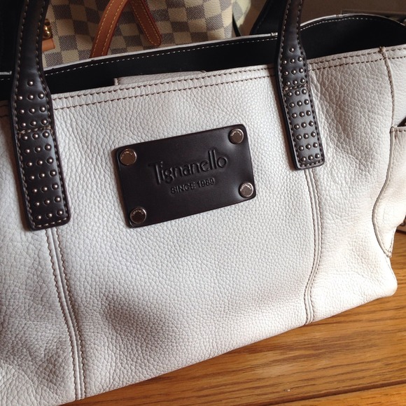 Sold!! Tignanello handbag!