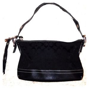 Coach handbag. Black with C Logo.