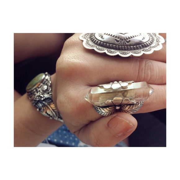 Native American jewelry. - Picture 3 of 3