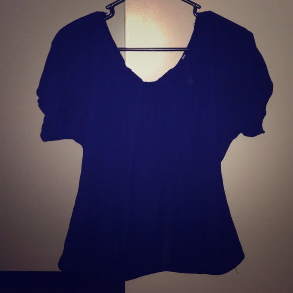 Top - Picture 1 of 2