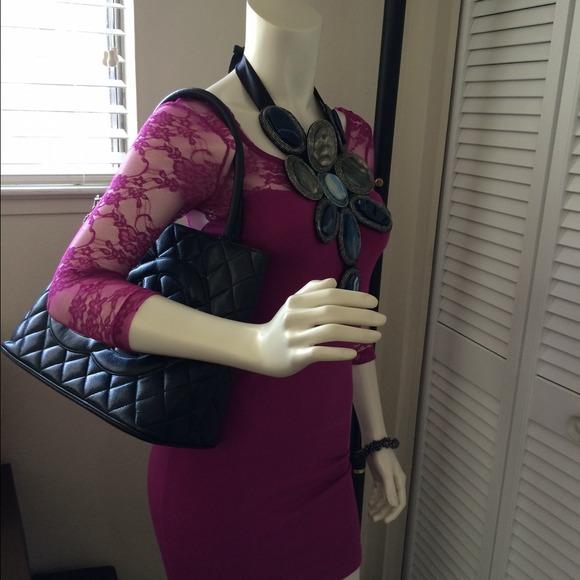 Sold 👏Authentic chanel medallion Caviar - Picture 2 of 4