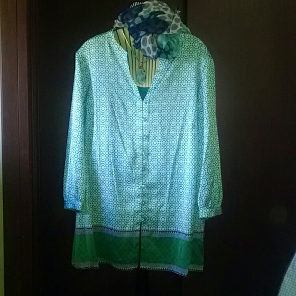 NEW SALE NWT.. .  SIMPLY GORGEOUS.