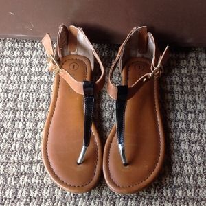 Black and brown Xhilaration sandals