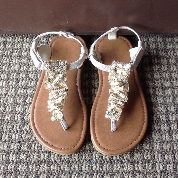 Gold shiny sandals
