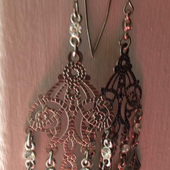 Silver earrings - Picture 2 of 2