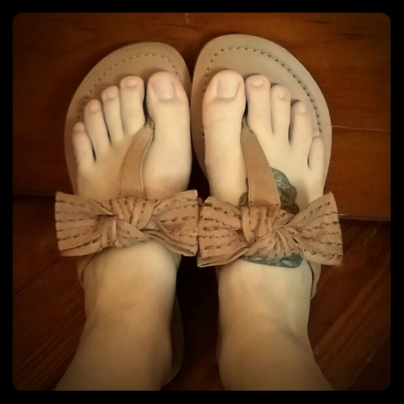 Jessica Simpson Bow Sandals