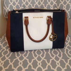 Michael Kors Sutton Center Stripe Satchel!!