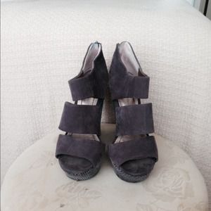 BCBGeneration wedges ≪≪pewter & snakeskin heel≫≫