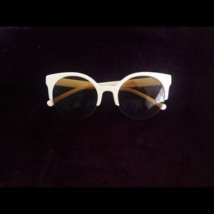 Vintage inspired round sunnies