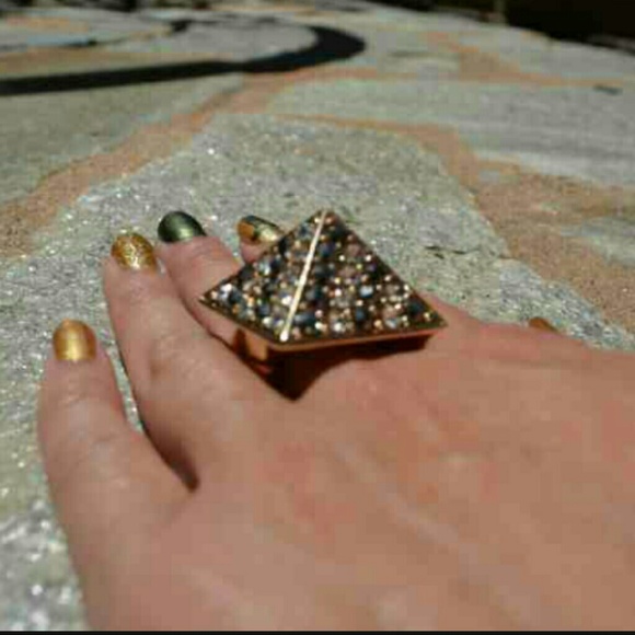 Get to the point ring