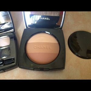 Chanel makeup bronzer