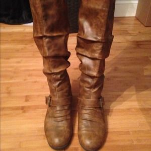 Leather boots
