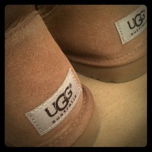 Ugg Bailey boots