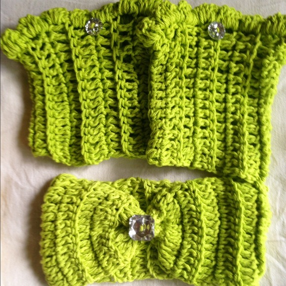 Headband wth matching boot cuffs
