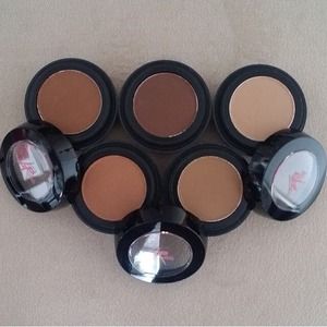 Eyebrow makeup