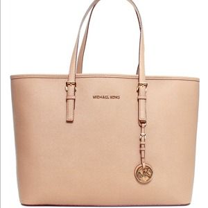 Bundle for @jellis18