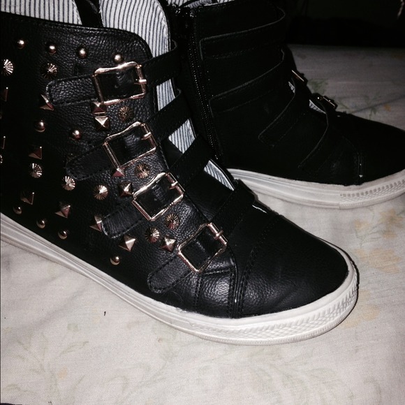 Shoes by Wanted
