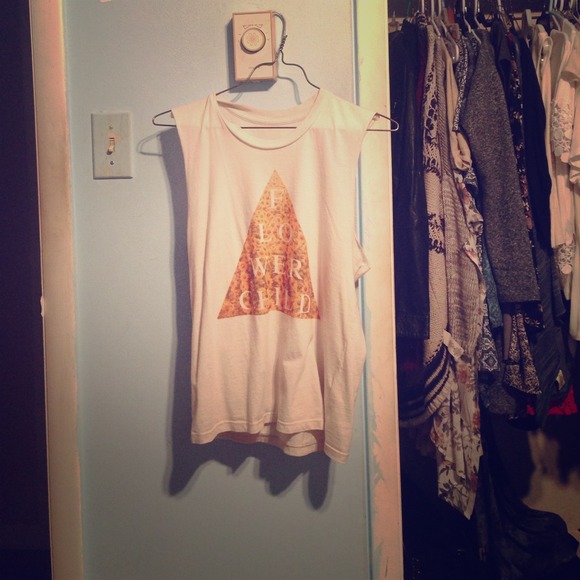 Flower child. Brandy melville tank