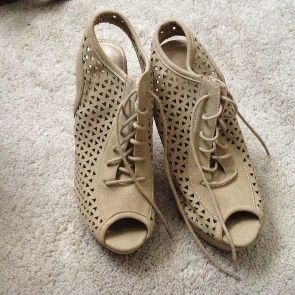 Nude heels