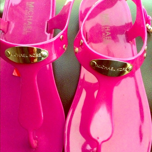 Michael kors jelly sandals size 7
