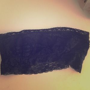 Black lace bandeau