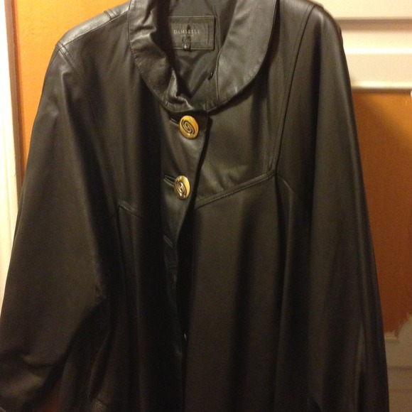 DAMSELLE OF NEW YORK BLACK LEATHER M-COAT REDUCED