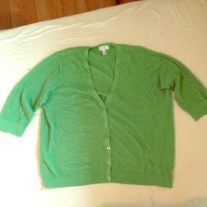 Kelly-Green cardigan.