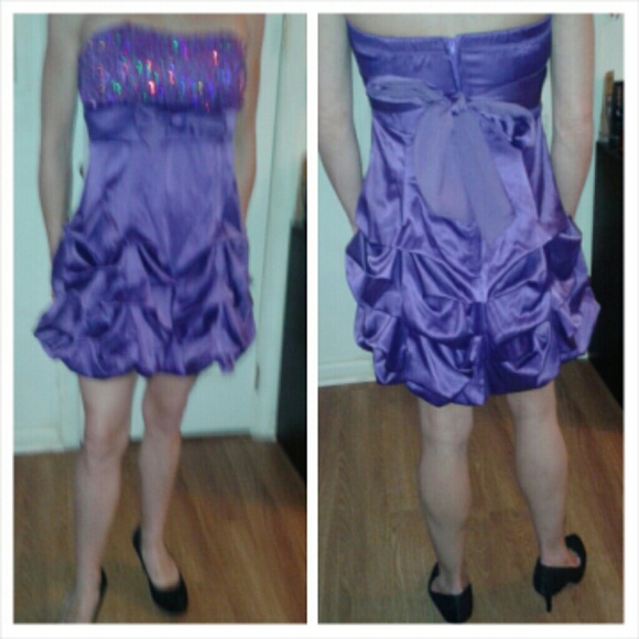 Purple strapless prom dress