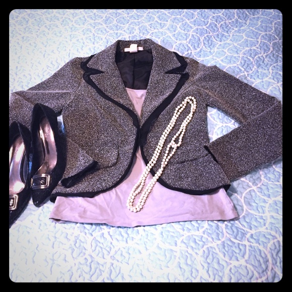 Charlotte Russe Jackets & Blazers - HP 1/25 Winter Obsessions Black & white blazer 🌠