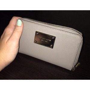 Michael Kors Large Saffiano Leather Phone Wristlet