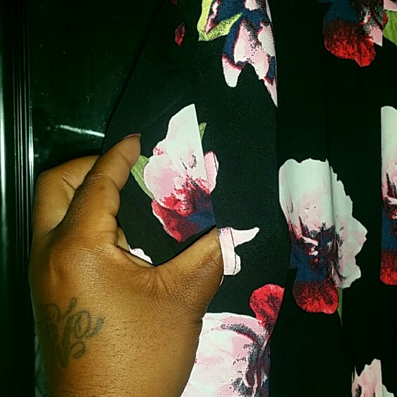 TAPERED FLOWER PANTS - Picture 1 of 2