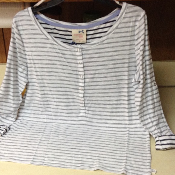 Top - Picture 1 of 1