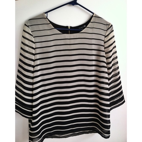 Striped 3/4 sleeve length edgy chiffon Top