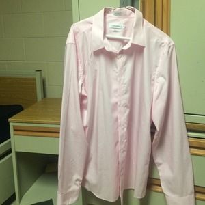 (1) Calvin Klein slim fit pink XL button up