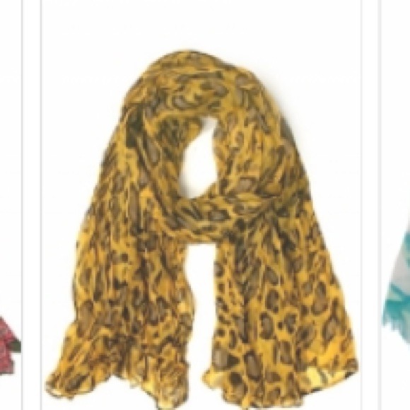 Yellow scarf