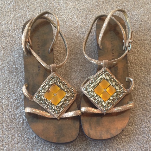 🎉HP🎉 Copper sandals
