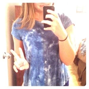 Open back, blue tie dye shirt
