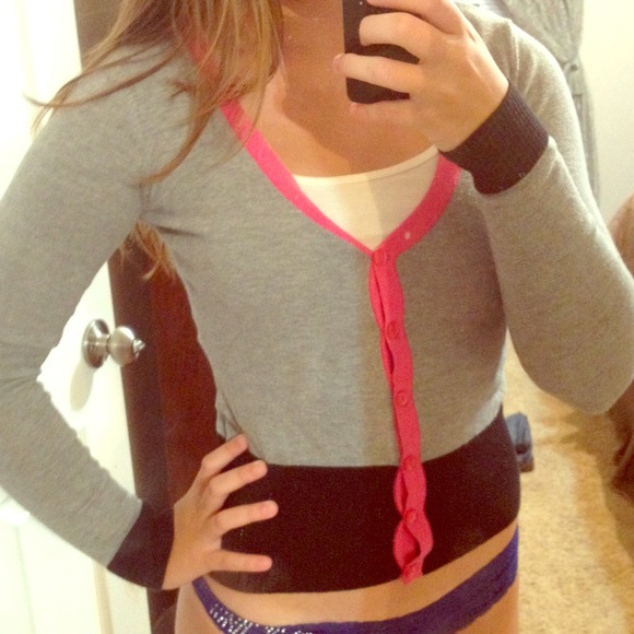 Cute cardigan!