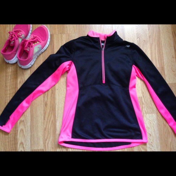 SALE ❗️New balance sweater 🎀
