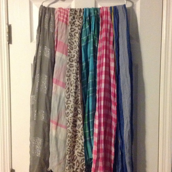 Bundle of 6 thin scarves