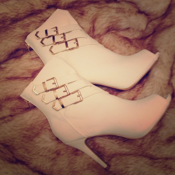Leuven Alexander  Shoes - ⚡️Sale⚡️Leuven Alexander White Peep Toe Boots