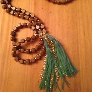 Gorgeous stretch beaded necklace