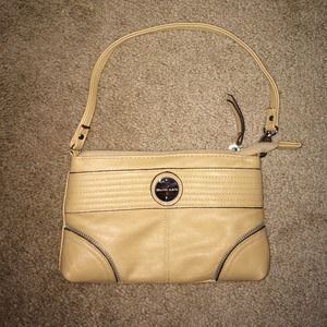 Franco Sarto wristlet